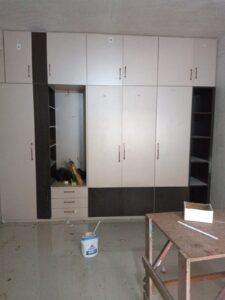 large-dual-tone-wardrobe-with-vanity-niche
